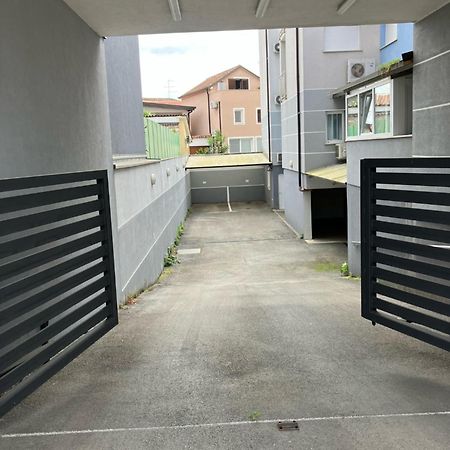 Apartment Capriati With Parking Garage 乌马格 外观 照片